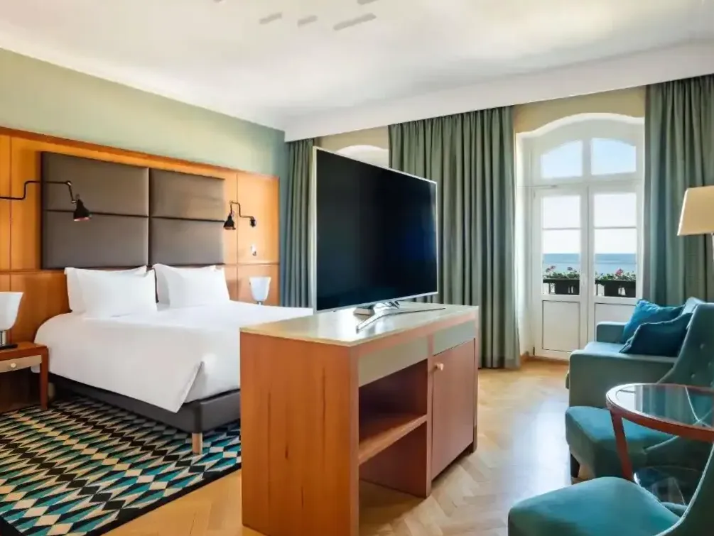 Sala relaksu z leżakami